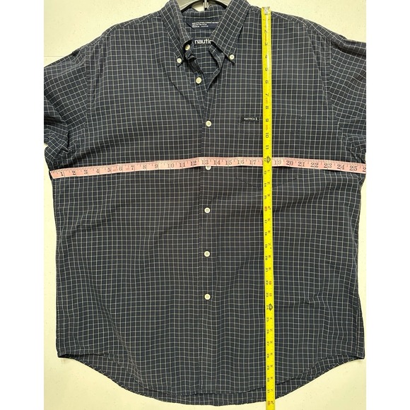 Nautica Short Sleeve Button Down Shirt Navy Blue Geometric Checked Plaid Men's L - Picture 5 of 5